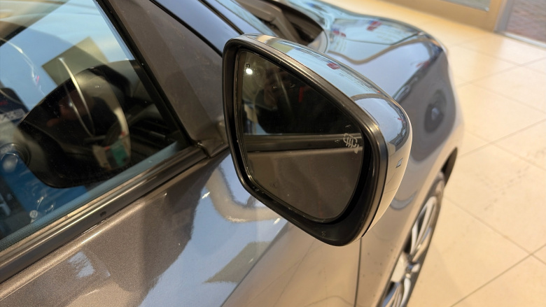 Suzuki Swift 1.2 Dualjet Attitude 5dr Petrol Hatchback